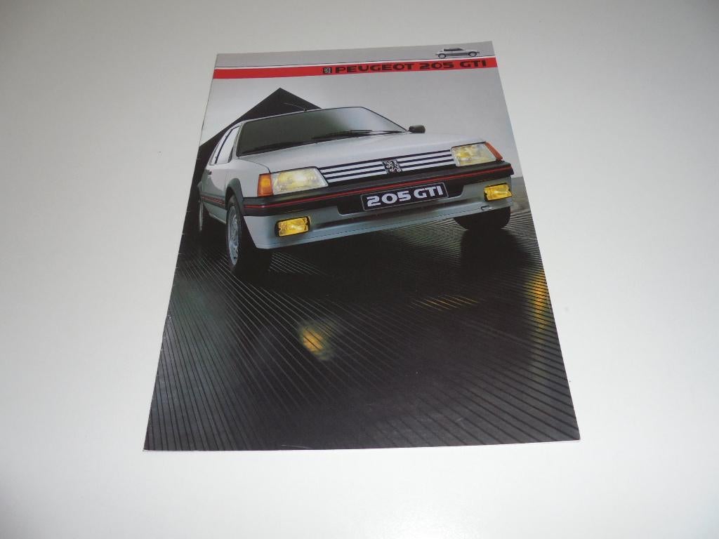 brochure Peugeot 205 GTI  1984, Boeken, Ophalen of Verzenden, Zo goed als nieuw, Peugeot