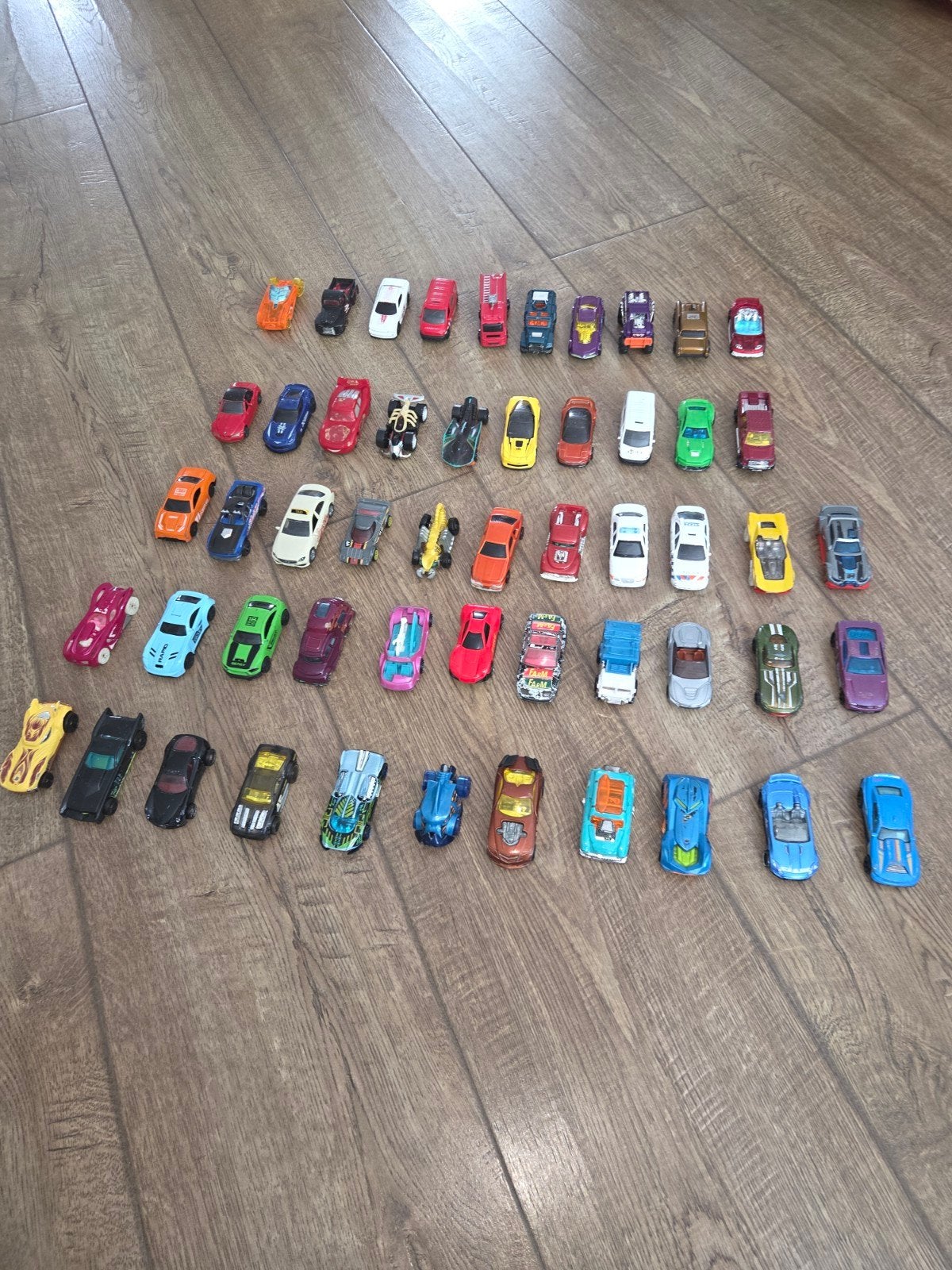 Hotweels speelgoedauto's (50+ stuks), Kinderen en Baby's, Speelgoed | Speelgoedvoertuigen, Ophalen, Gebruikt