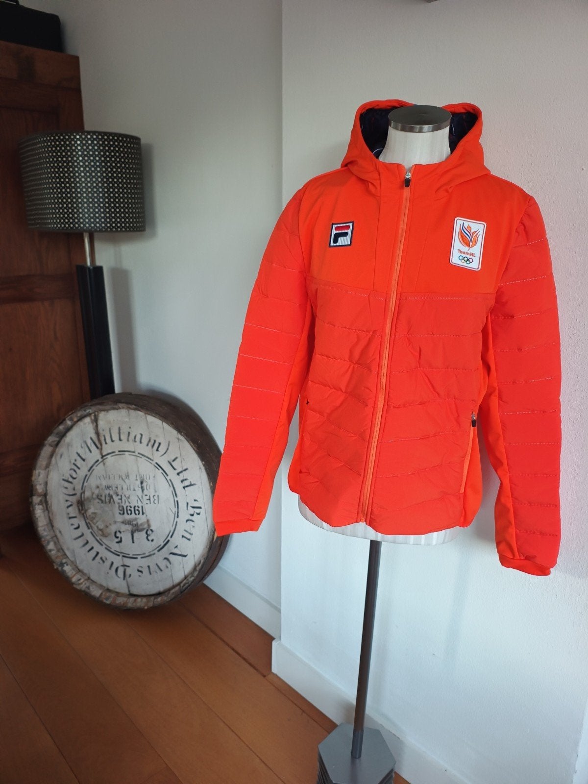 Exclusieve TeamNL gewatteerde tussenjas XL/42 Olympische Spe, Nieuw, Oranje, Ophalen of Verzenden, Fila