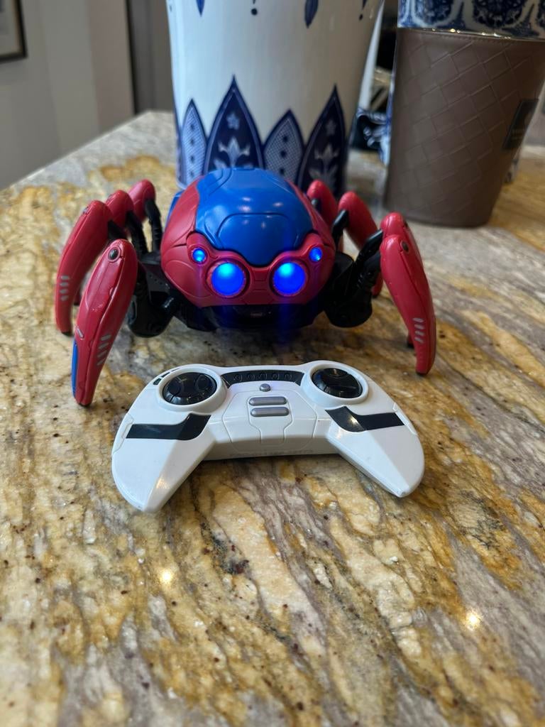 Spiderbot uit disneyland parijs, Ophalen, Zo goed als nieuw
