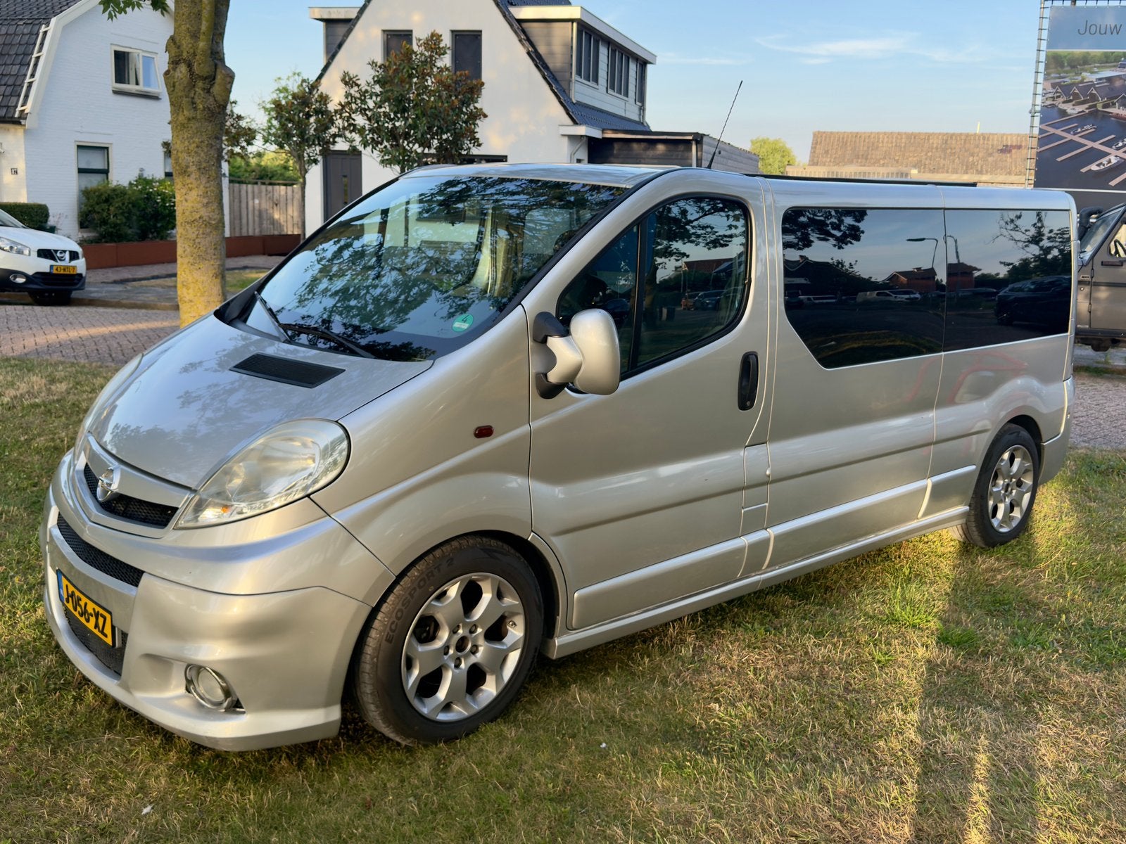 Opel Vivaro VPC-line  camper 6 pers. Zitplaatsen op kenteken, 15 km/l, 1995 cc, 2000 kg, Diesel