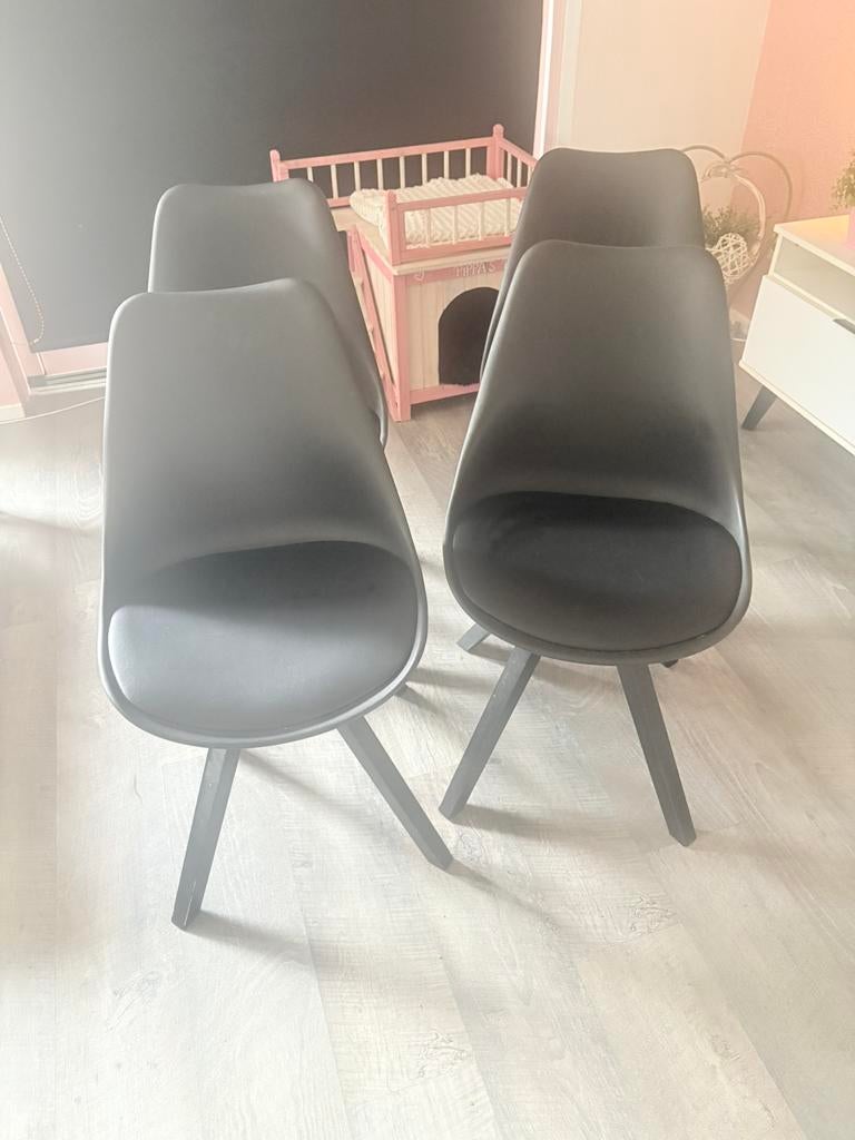 4 mooie kuipstoelen, Ophalen, Zo goed als nieuw, Zwart