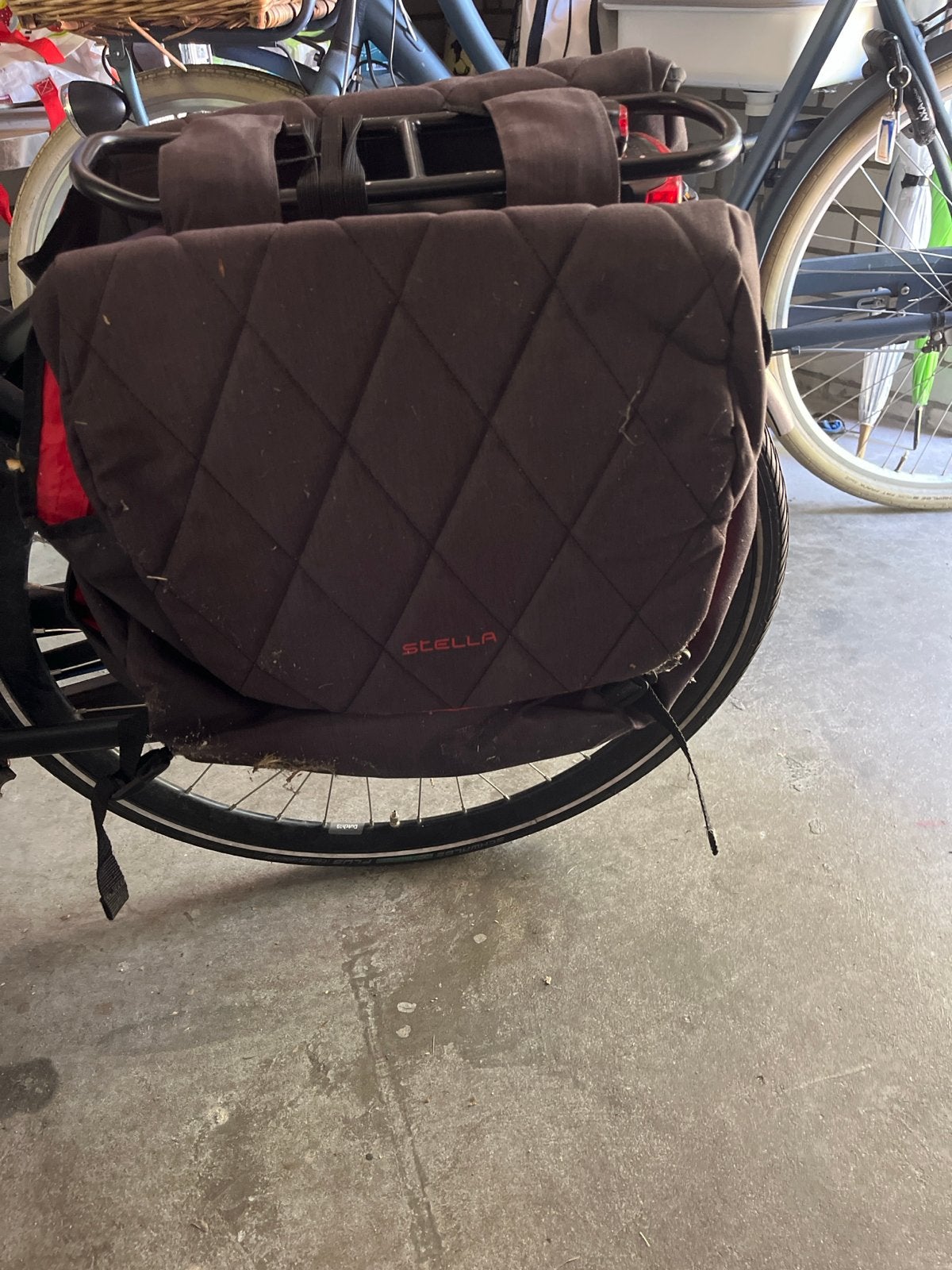 Stella fiets fietstassen - zwart met rood interieur, Ophalen, Gebruikt