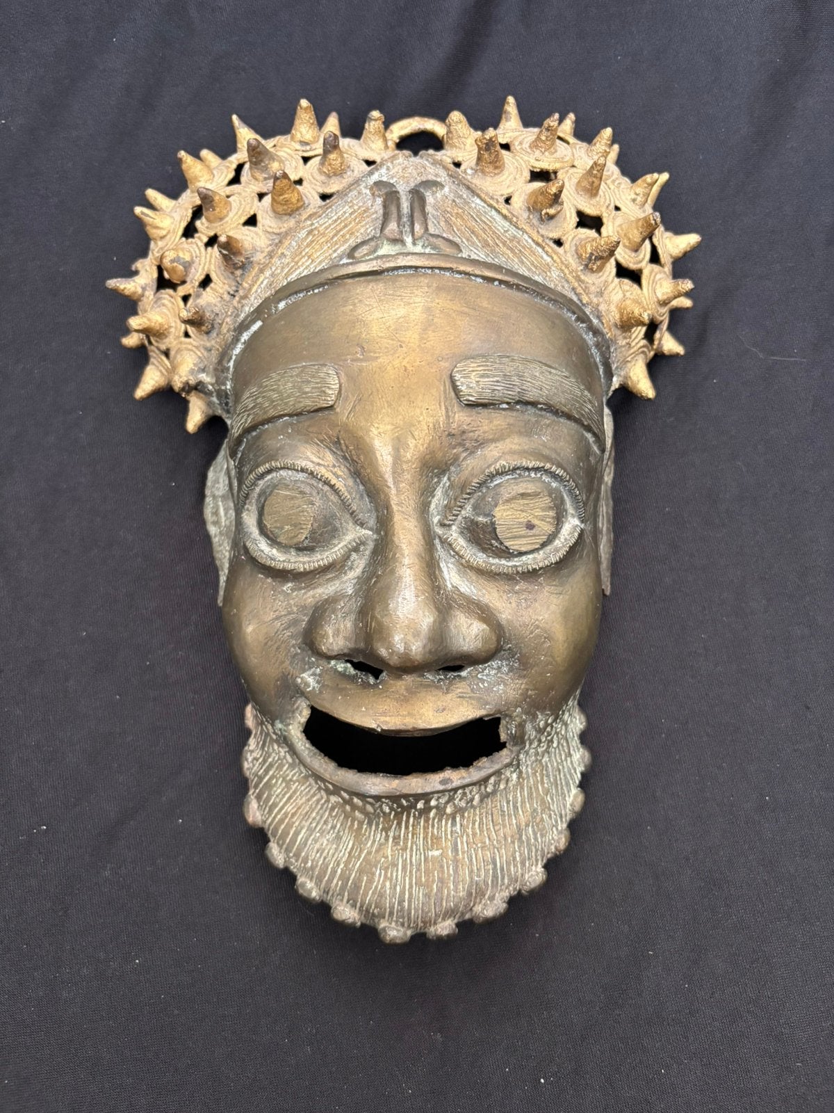 Groot brons Afrikaans Oba-gezichtsmasker uit Kameroen /, Antiek en Kunst, Ophalen of Verzenden