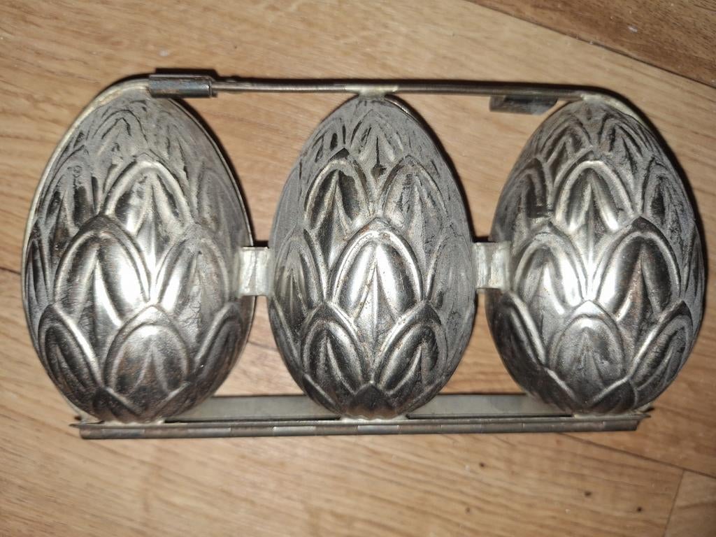 Vintage vorm voor chocolade  eieren - 3 stuks, Ophalen of Verzenden, Gebruikt