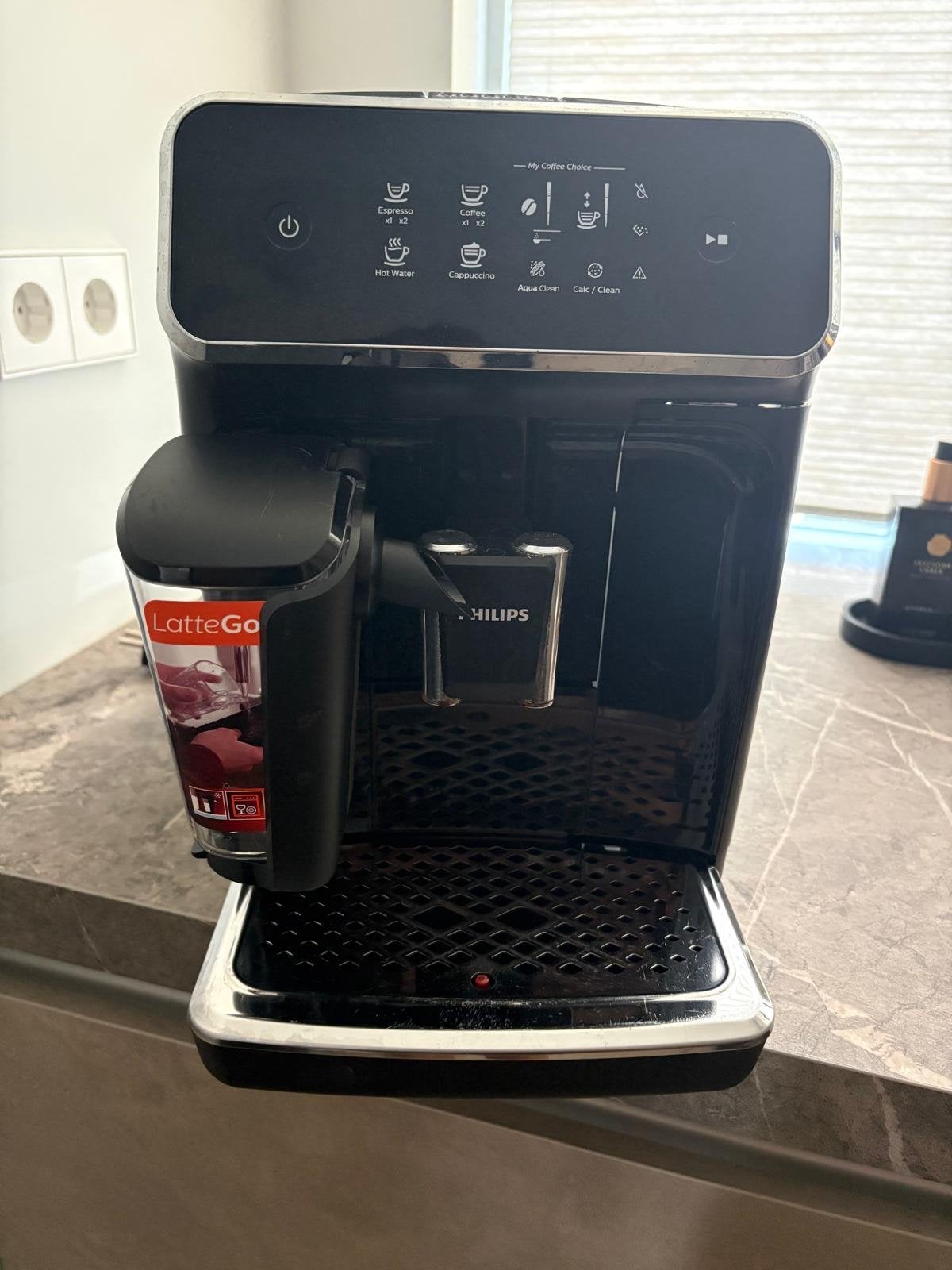Philips LatteGo Volautomatische Espressomachine, Ophalen, Afneembaar waterreservoir, Koffiemachine, Koffiebonen
