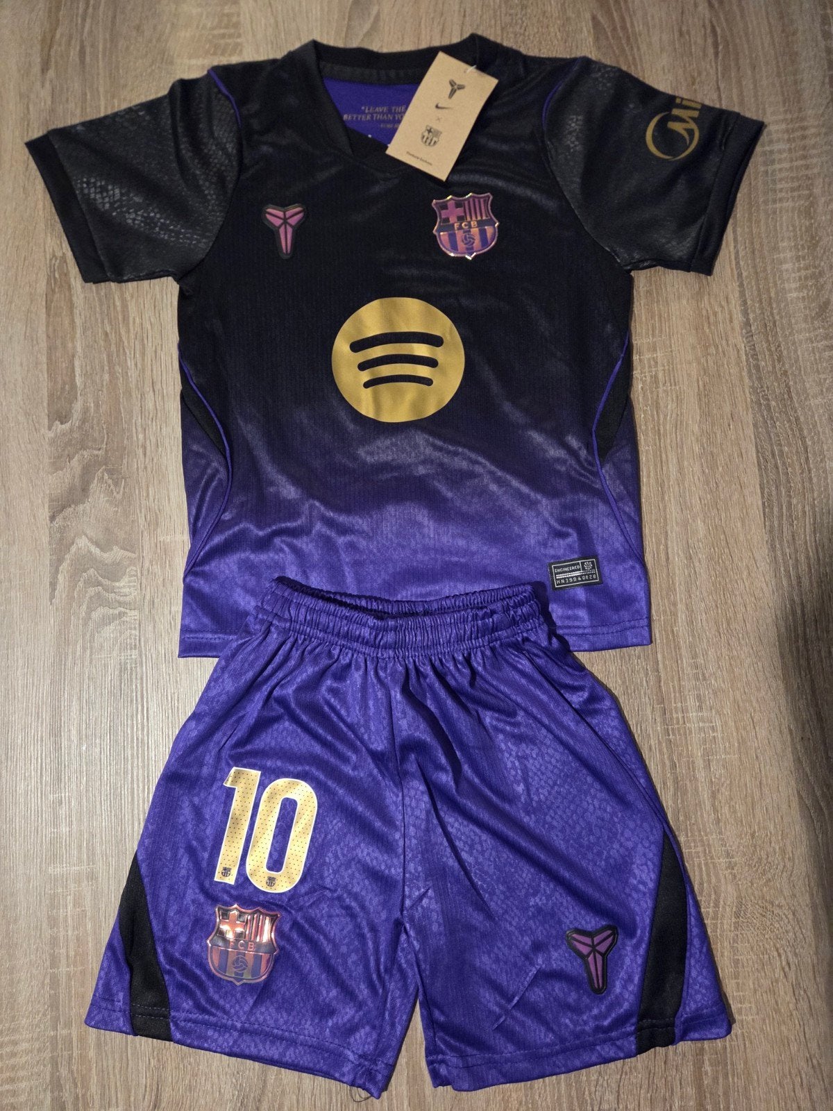 Fc Barcalona tenue uit (Lamine Yamal) maat 122-128, Maat XS of kleiner, Ophalen of Verzenden, Nieuw, Set