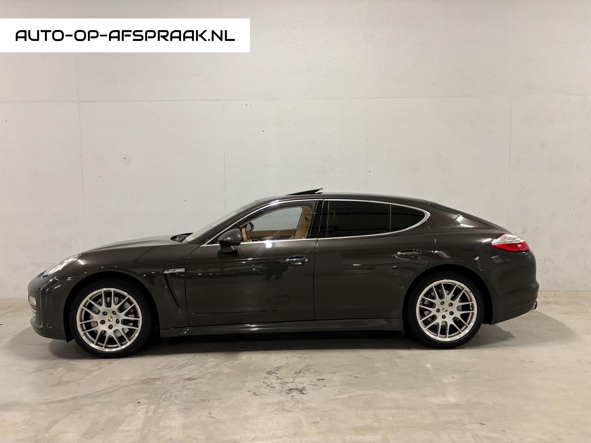 Porsche Panamera 4.8 4S BTW 21% Pano Burmester Chrono, Auto's, Porsche, Automaat, Gebruikt, 8 cilinders, 4 stoelen