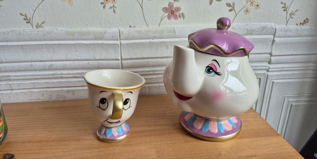 Mevrouw Theepot en Barstje uit Belle en het Beest, Ophalen