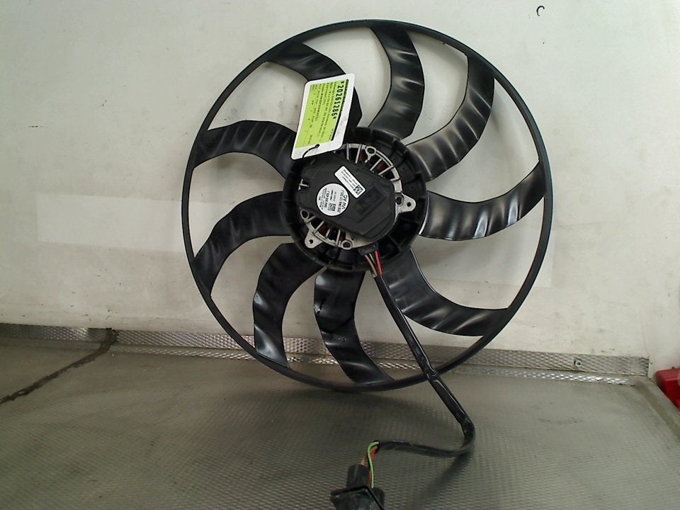 Koelventilator Volkswagen Golf VIII (CD1) 2022 5WA959455J, Gebruikt, Volkswagen, Volkswagen AG, Kundenbetreuung@volkswagen.de