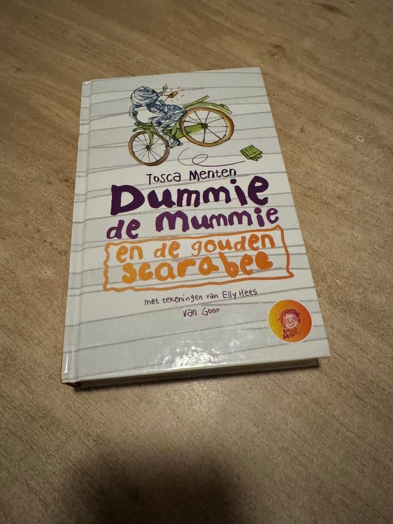 Dummie de mummie, Boeken, Ophalen of Verzenden, Zo goed als nieuw, Verhalen