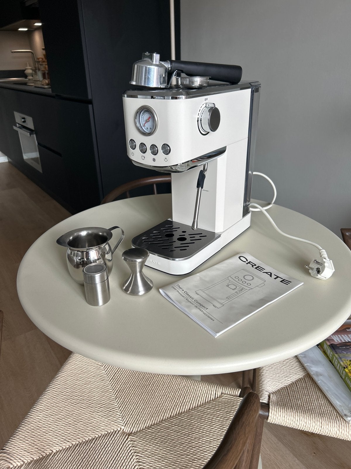 Koffiemachine CREATE, Witgoed en Apparatuur, Koffiezetapparaten, Ophalen, Koffiemachine, Gemalen koffie