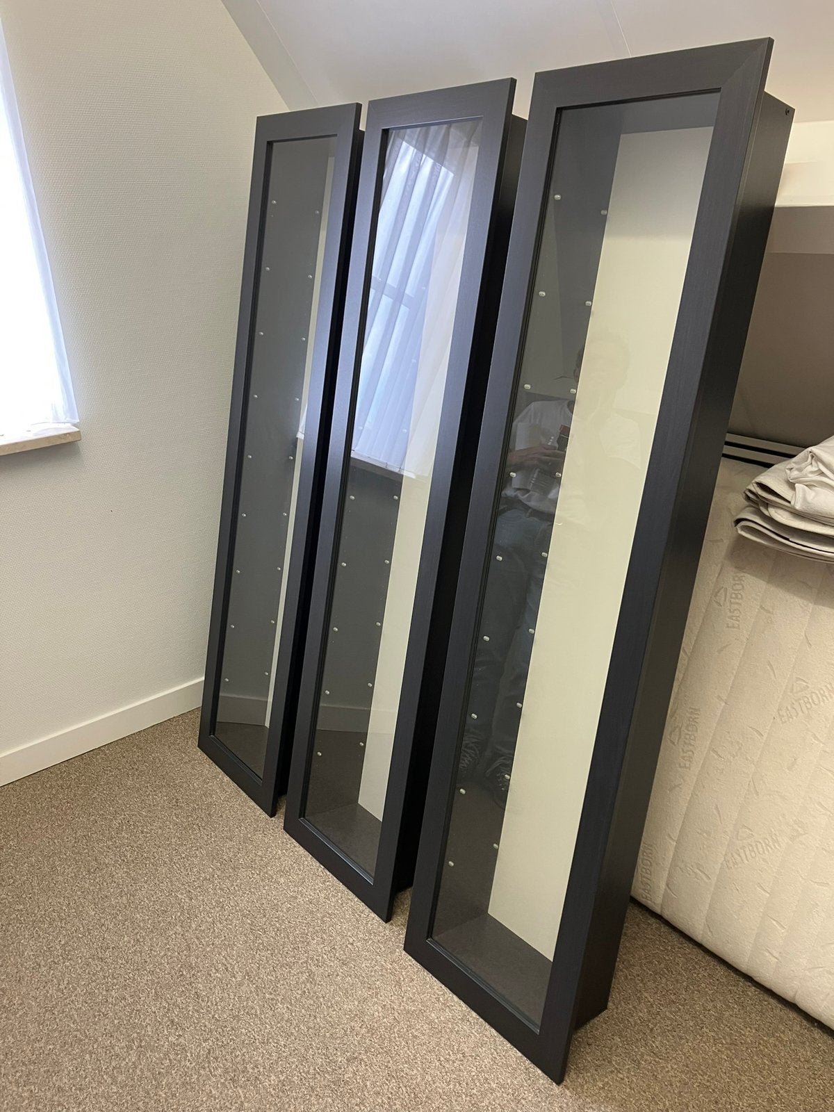 Prachtige vitrinekast Bertby (Ikea) - antraciet - 3 stuks, Ophalen, Minder dan 50 cm, Met deur(en), Glas