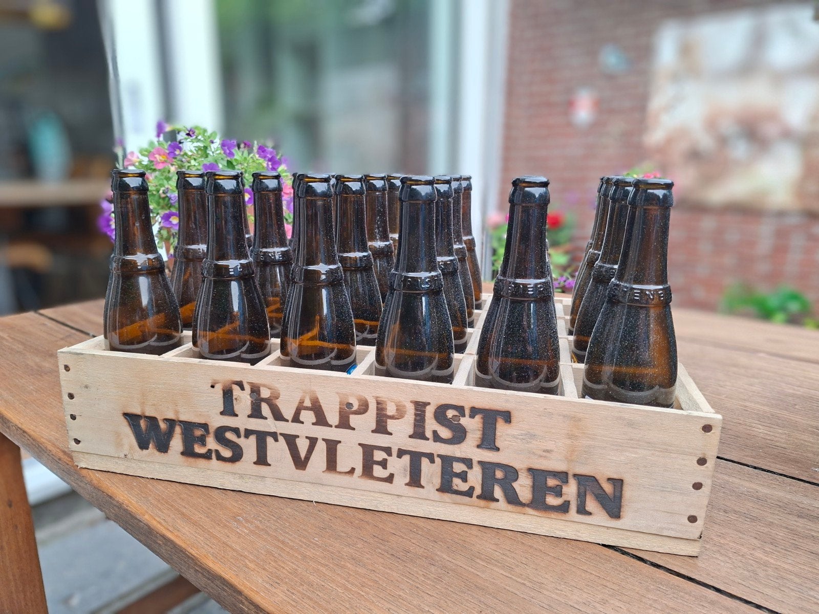 Kistje Westvleteren incl 24 flesjes (leeg), voor de mancave!, Ophalen