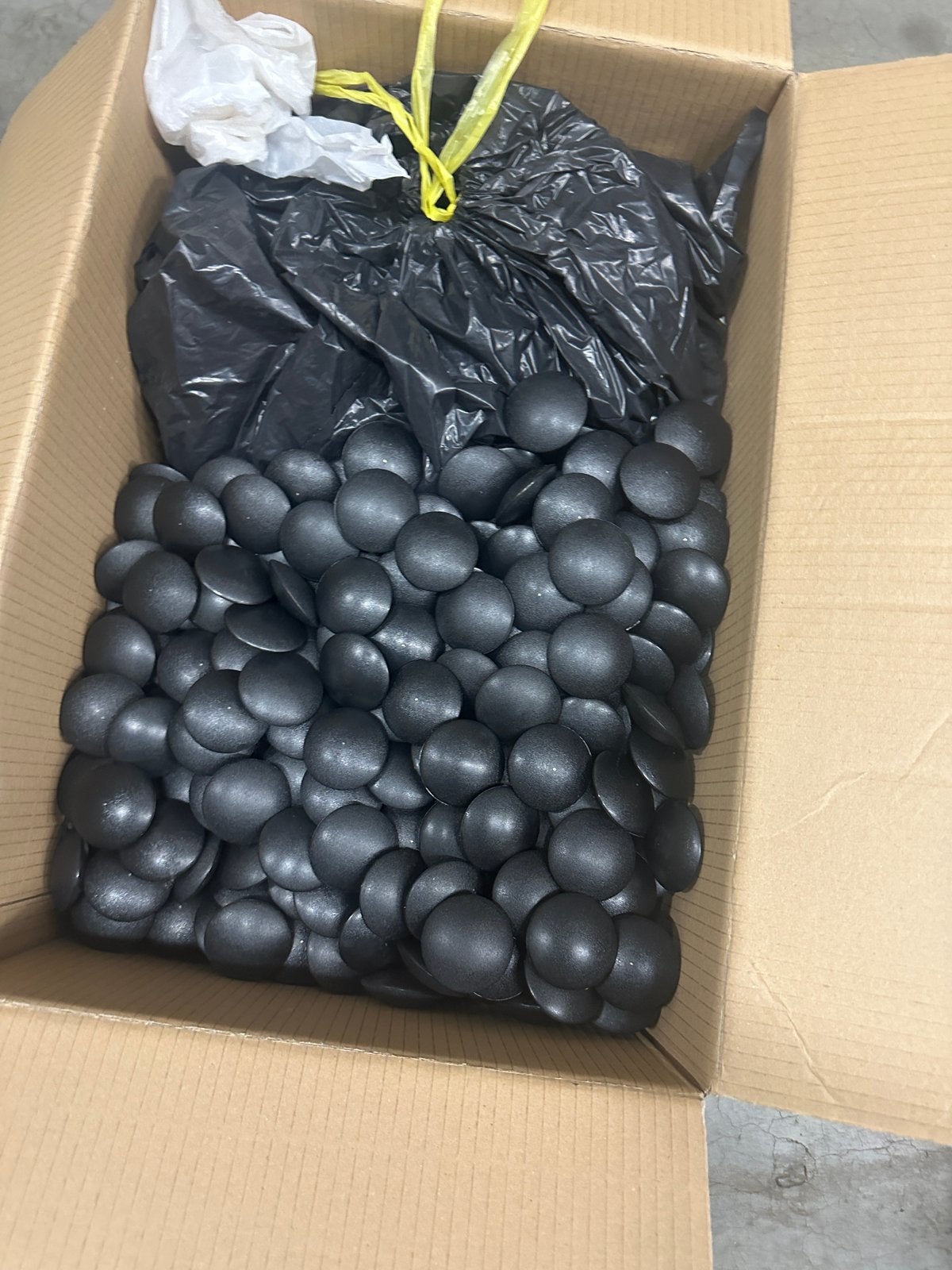 Partij Kleding alarm labels + Magneten – 3 Volle Dozen, Overige typen, Ophalen of Verzenden, Zo goed als nieuw, Overige soorten