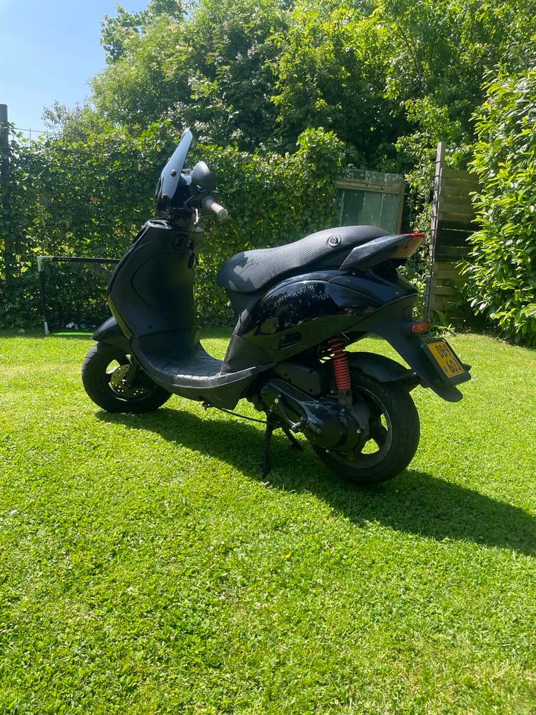 Piaggio Zip 70cc 2 Takt brom, Fietsen en Brommers, Ophalen, Tweetakt, Gebruikt, Maximaal 45 km/u