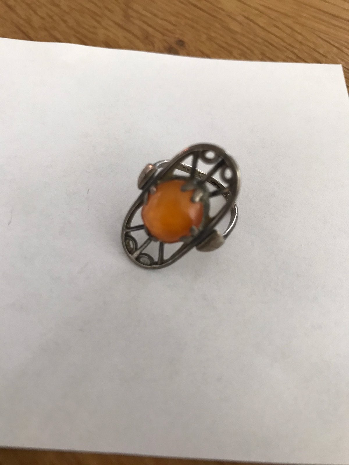 Oude ring met oranje steen, Ophalen of Verzenden, Overige materialen, Ring