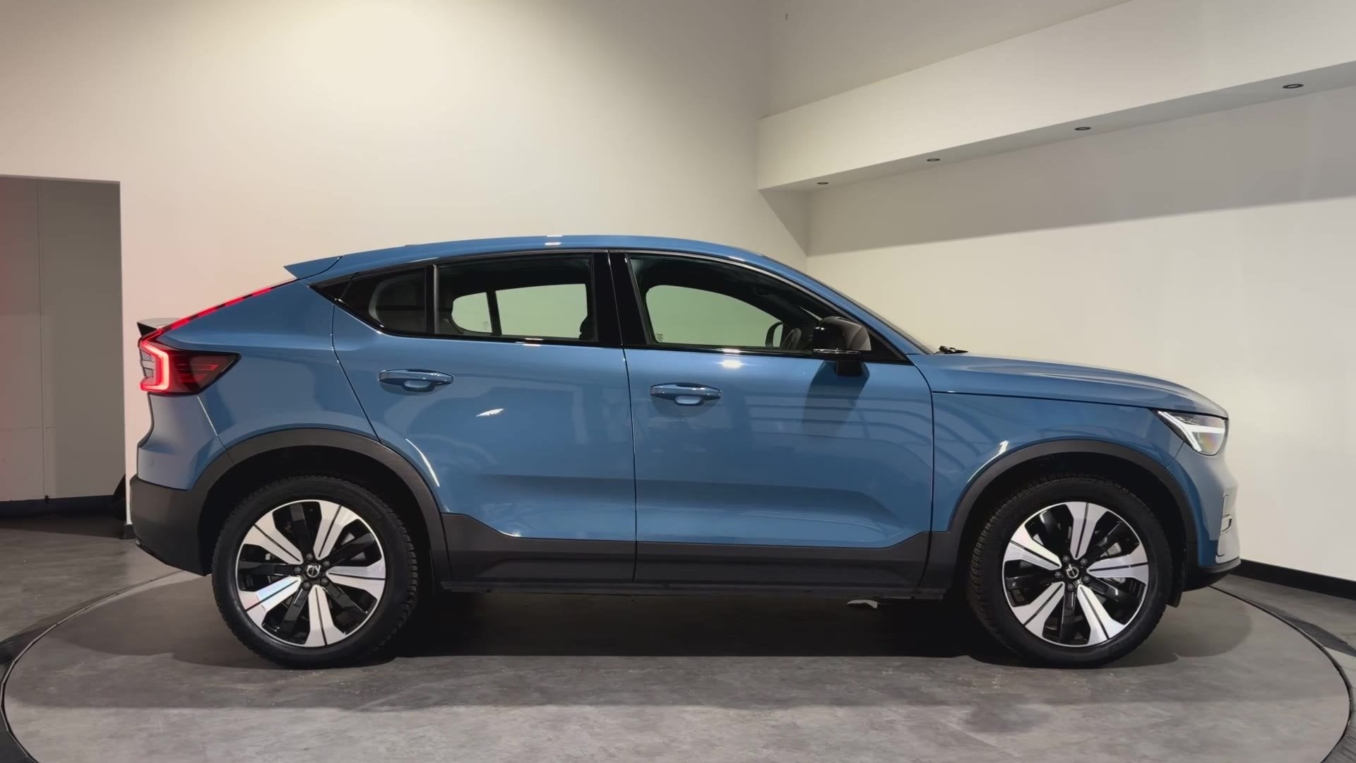 Volvo C40 Recharge Plus 69 kWh | Adaptief Cruise Control | K, Stof, Gebruikt, Met garantie (alle), Blauw