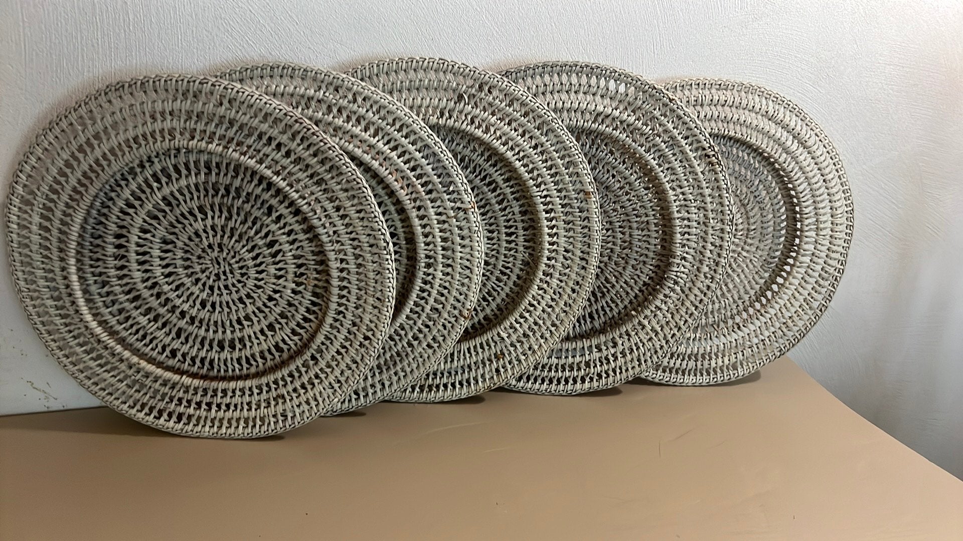 5 rieten onderborden wit white wash, Huis en Inrichting, Woonaccessoires | Onderzetters, Ophalen, Zo goed als nieuw, Wit