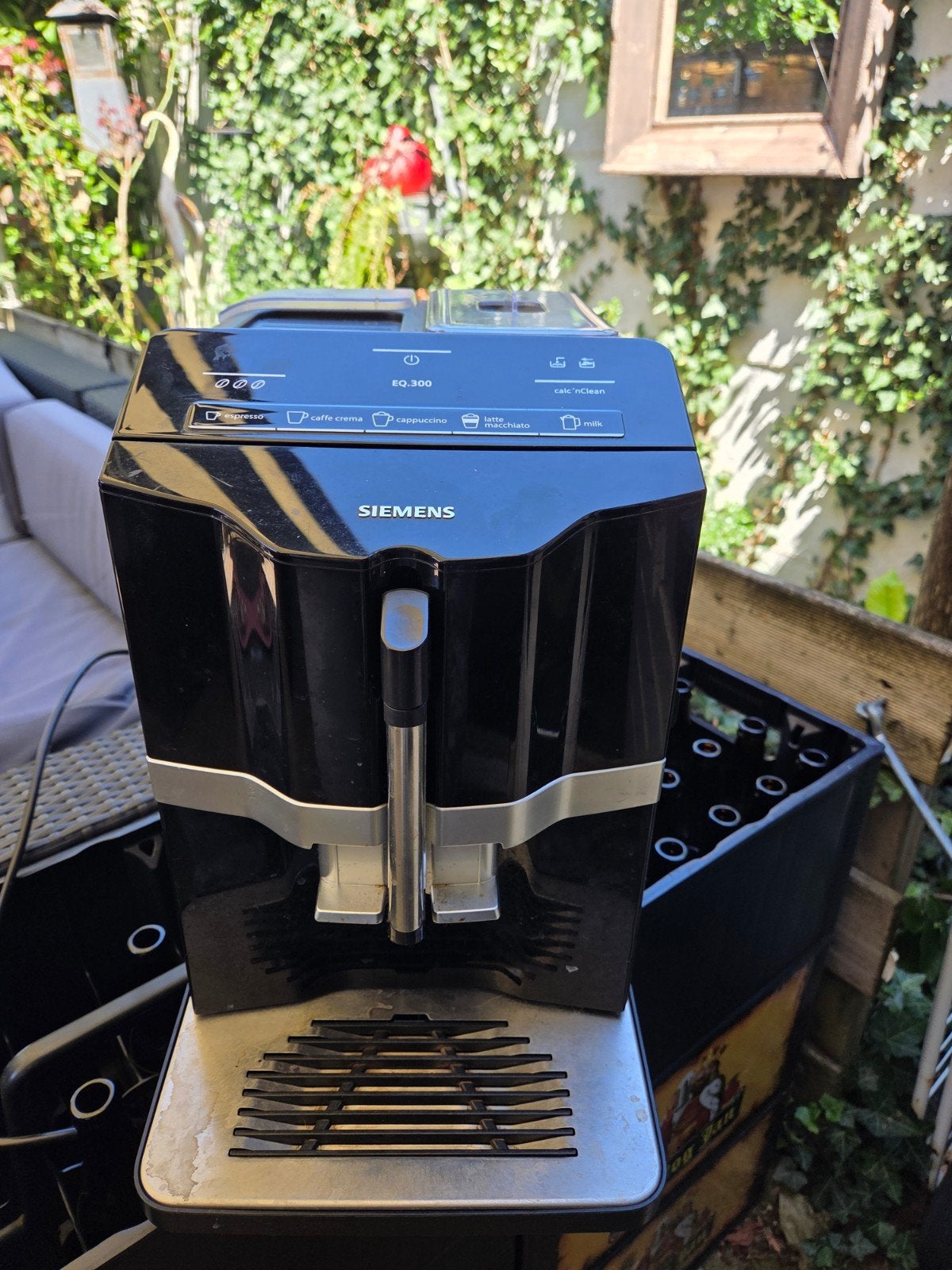 Siemens EQ.300 volautomatische espressomachine, Gebruikt, Espresso apparaat, Afneembaar waterreservoir, Koffiebonen