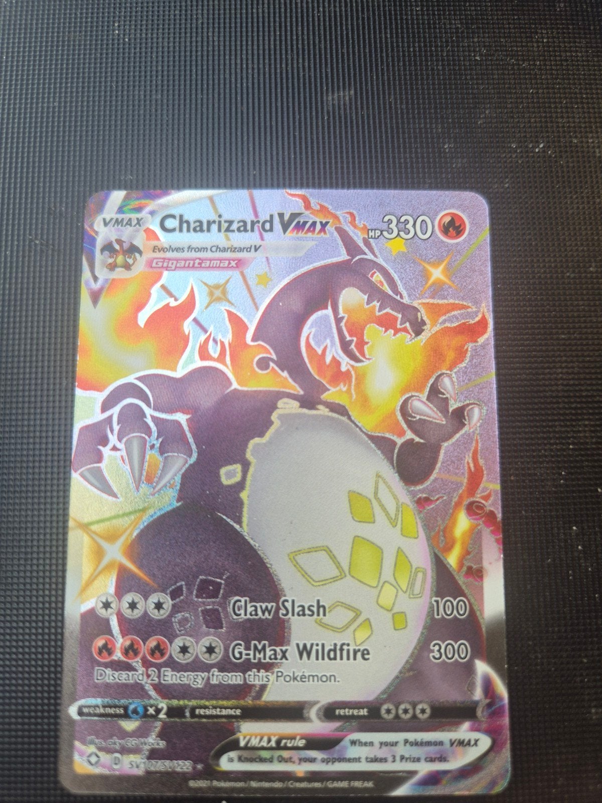 Charizard VMAX Pokémon Kaart - Glanzend en Krachtig, Ophalen, Zo goed als nieuw, Losse kaart, Foil