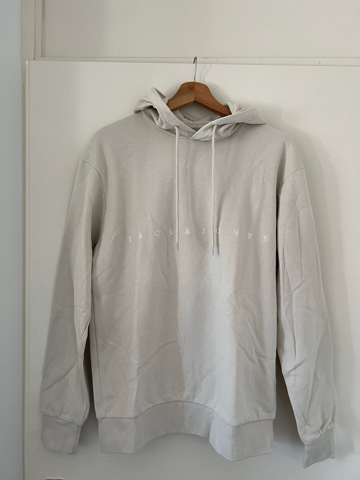 Jack & Jones hoodie - Maat M - Zo goed als nieuw, Ophalen of Verzenden, Zo goed als nieuw, Maat 48/50 (M), Beige