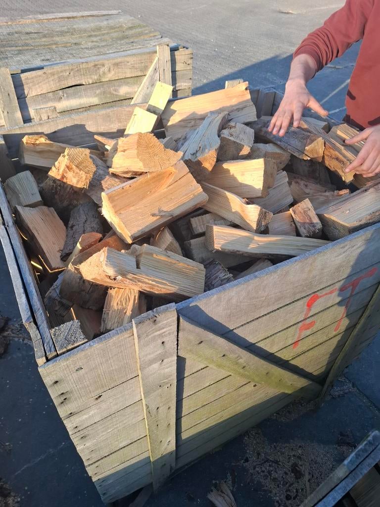 Brandhout grenen droog €40 per kuub, Minder dan 3 m³, Ophalen