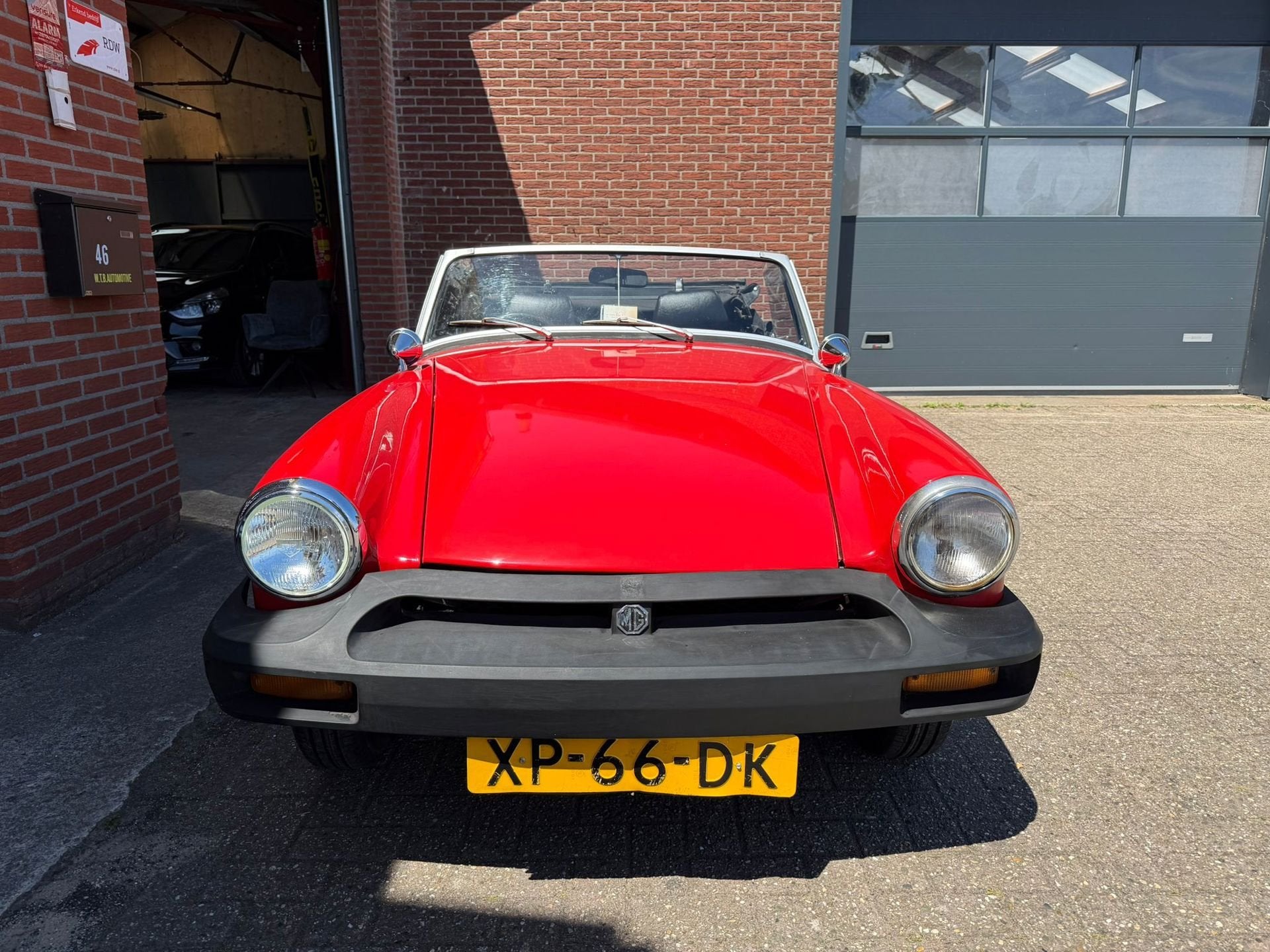 MG B type Midget, Cabrio, oldtimer, gerestaureerde auto in g, foto 9