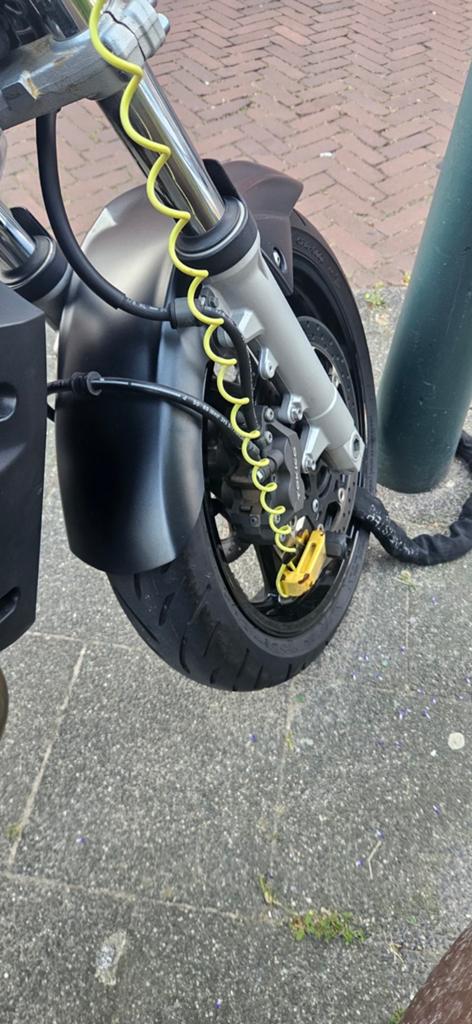 Suzuki GSR 600 - Naked bike - Goed onderhouden, Motoren, Motoren | Suzuki, 4 cilinders, Motorrijbewijs A, Gebruikt, Particulier