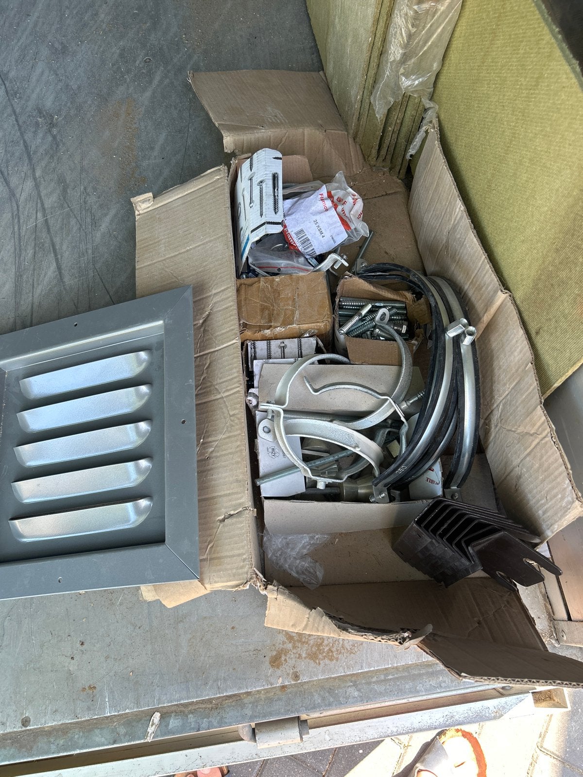 Ventilatieonderdelen en bevestigingsmateriaal, Ophalen, Gebruikt, Ventilator en Afzuiger