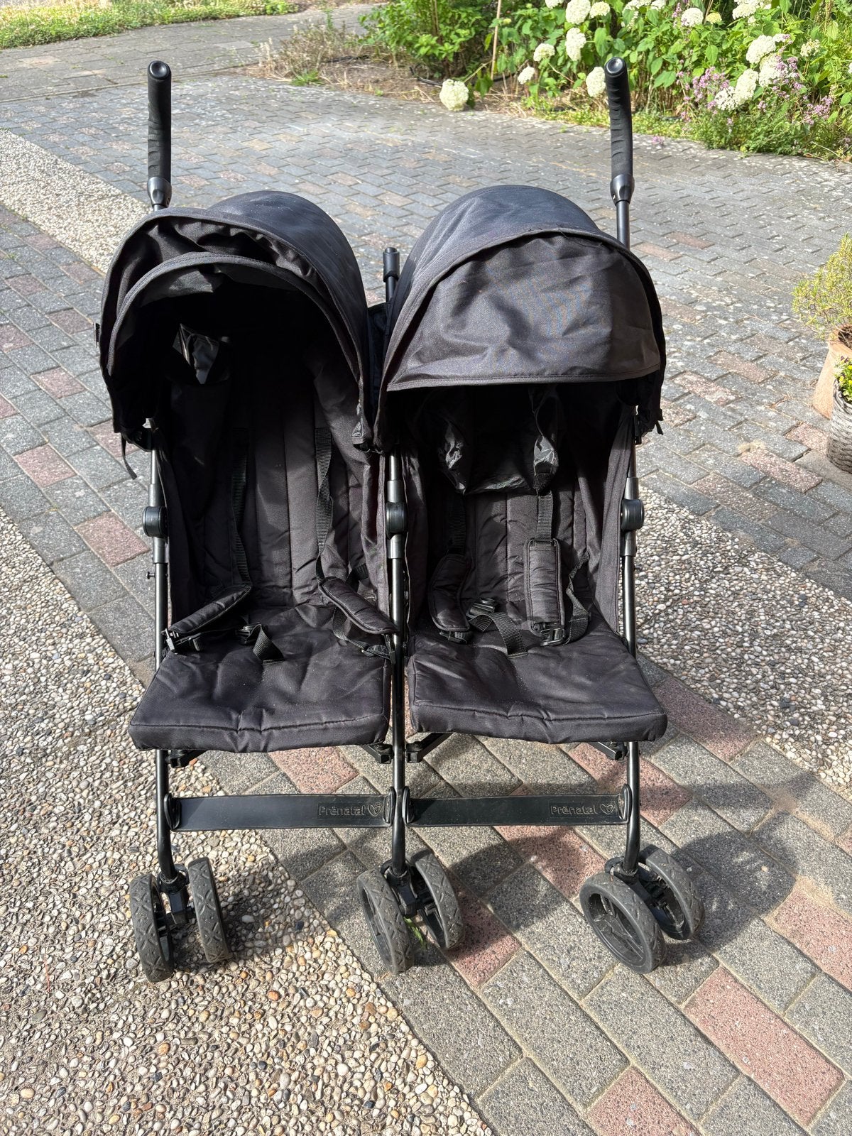 Praktische tweepersoons kinderwagen - Ideaal voor duo's!, Kinderen en Baby's, Kinderwagens en Combinaties, Gebruikt, Duowagen