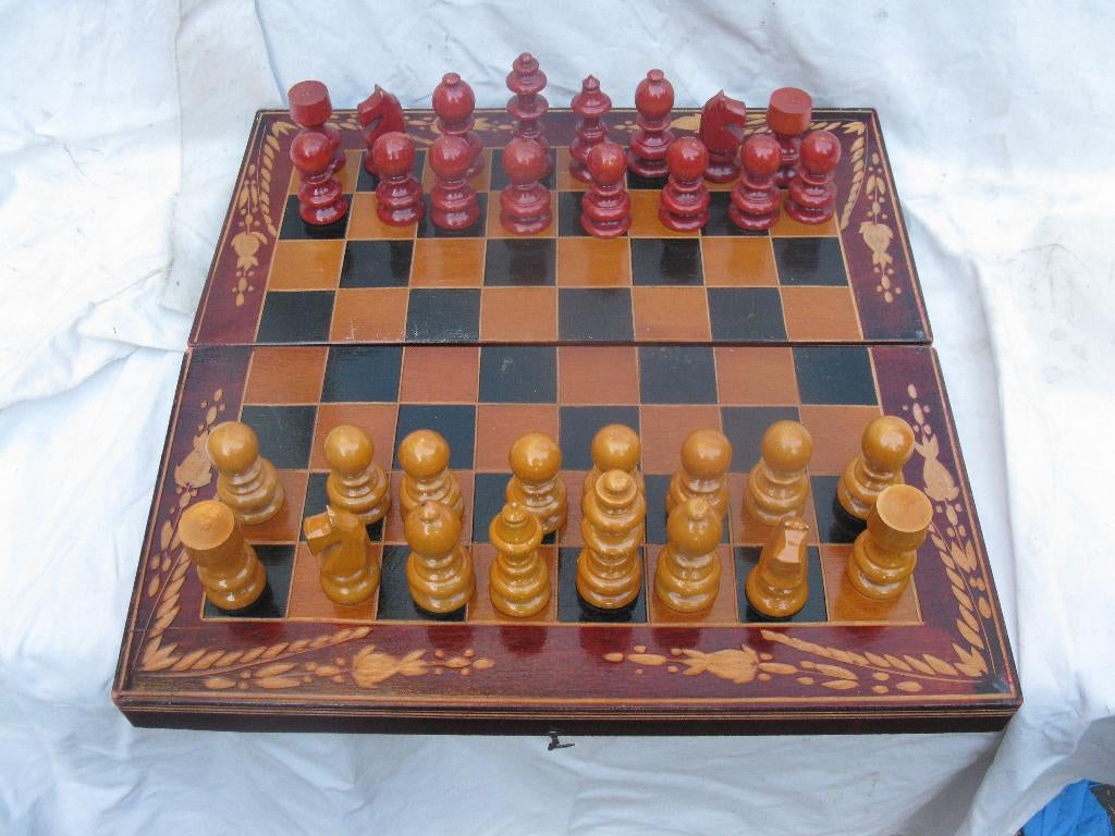 Nostalgisch oosters schaakspel, Hobby en Vrije tijd, Gezelschapsspellen | Bordspellen, Een of twee spelers, Ophalen of Verzenden