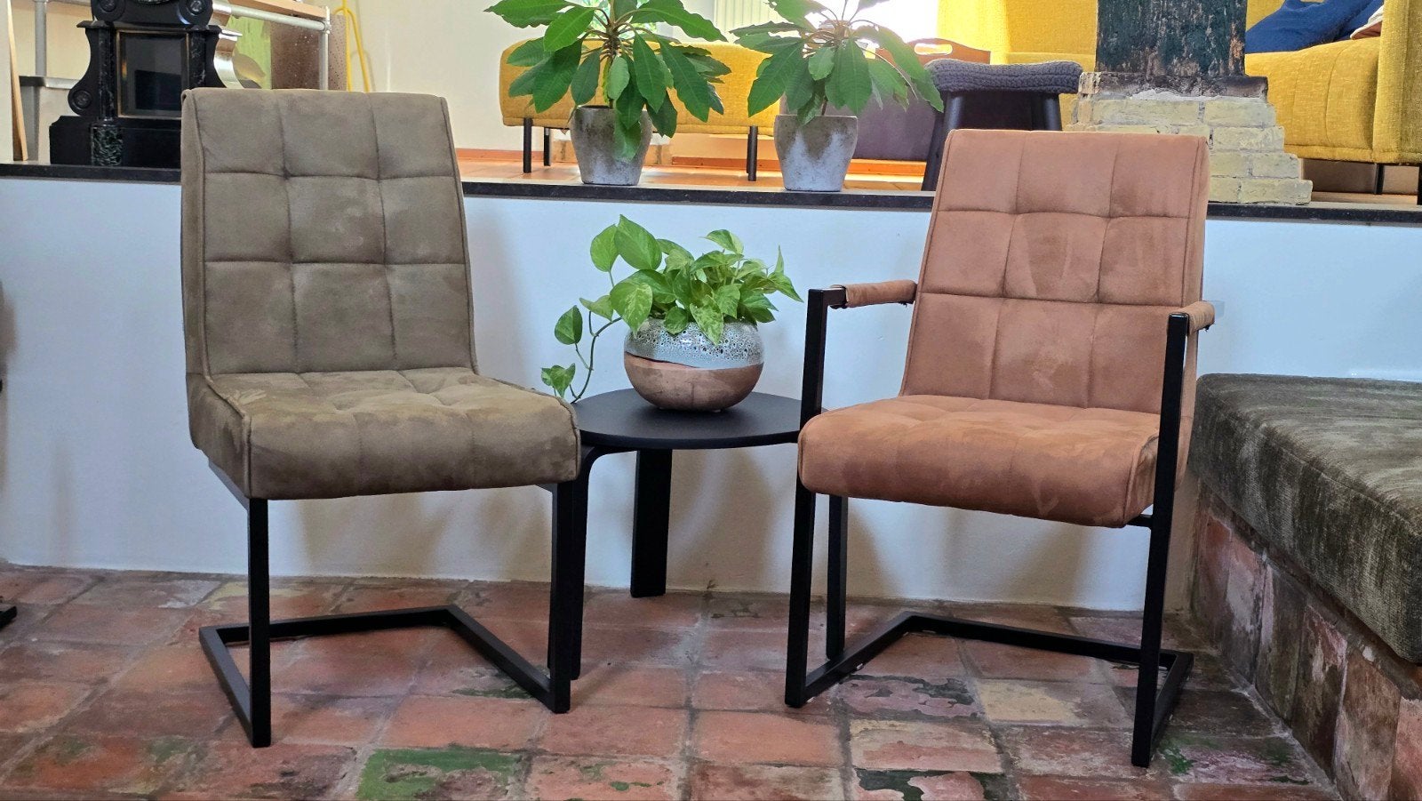 2 moderne (eetkamer) stoelen, Ophalen, Gebruikt, Twee, Modern