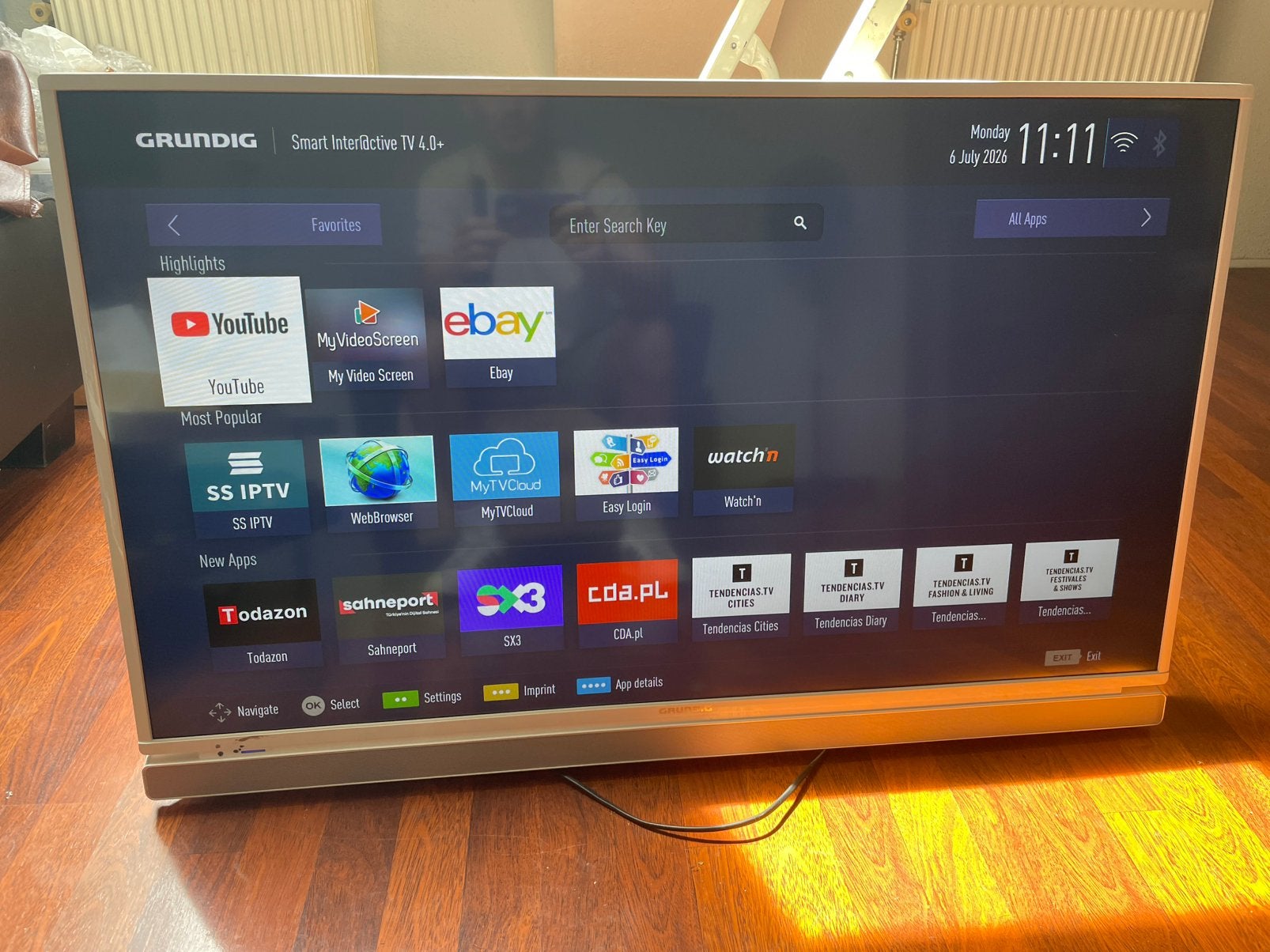 43 inch / 110CM Smart tv - wifi - youtube en meer, Ophalen of Verzenden, Zo goed als nieuw