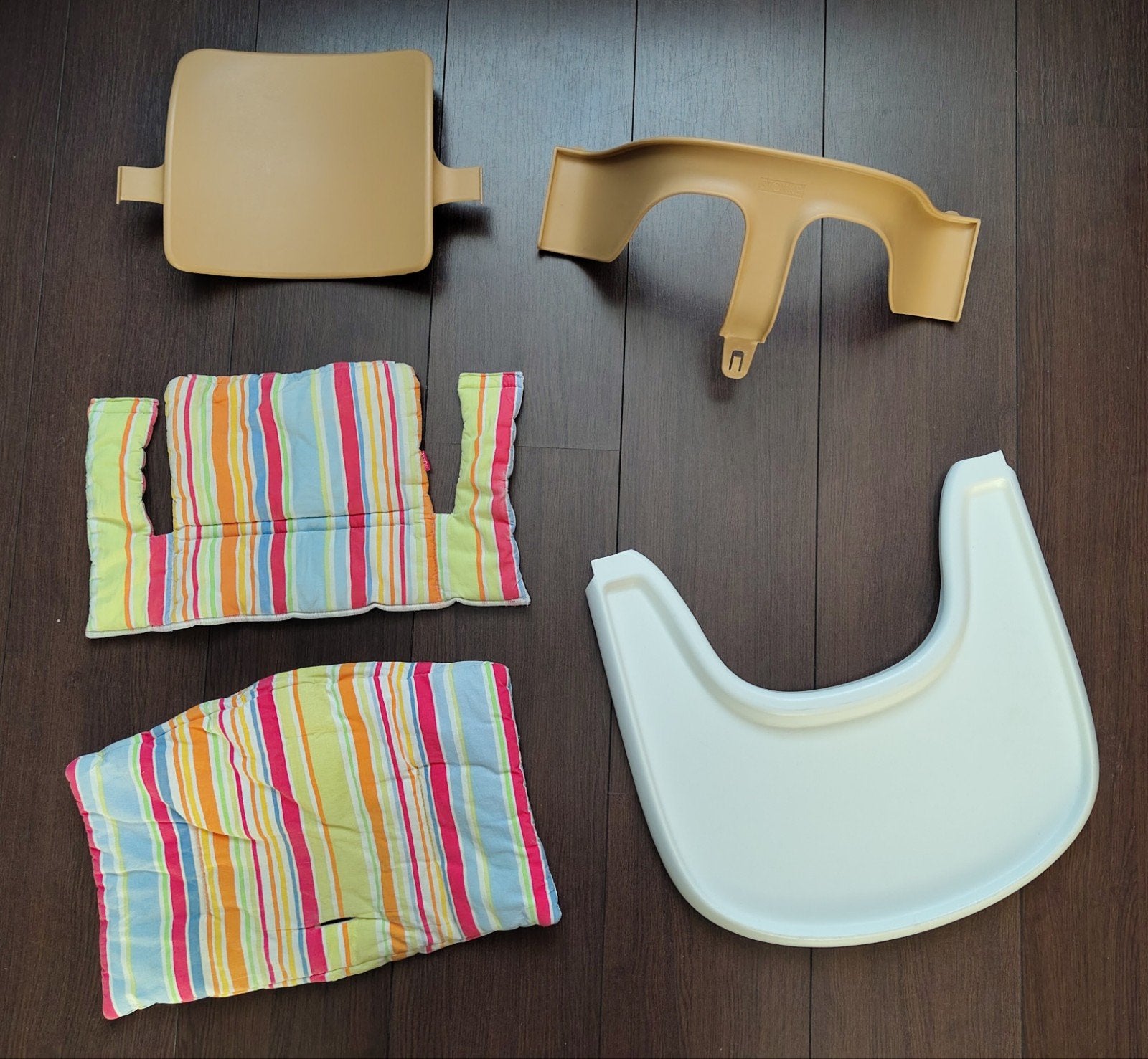 Stokke Tripp Trapp babyset, eetblad & kussenset, Kinderen en Baby's, Ophalen, Gebruikt, Meegroeistoel, Afneembaar eetblad