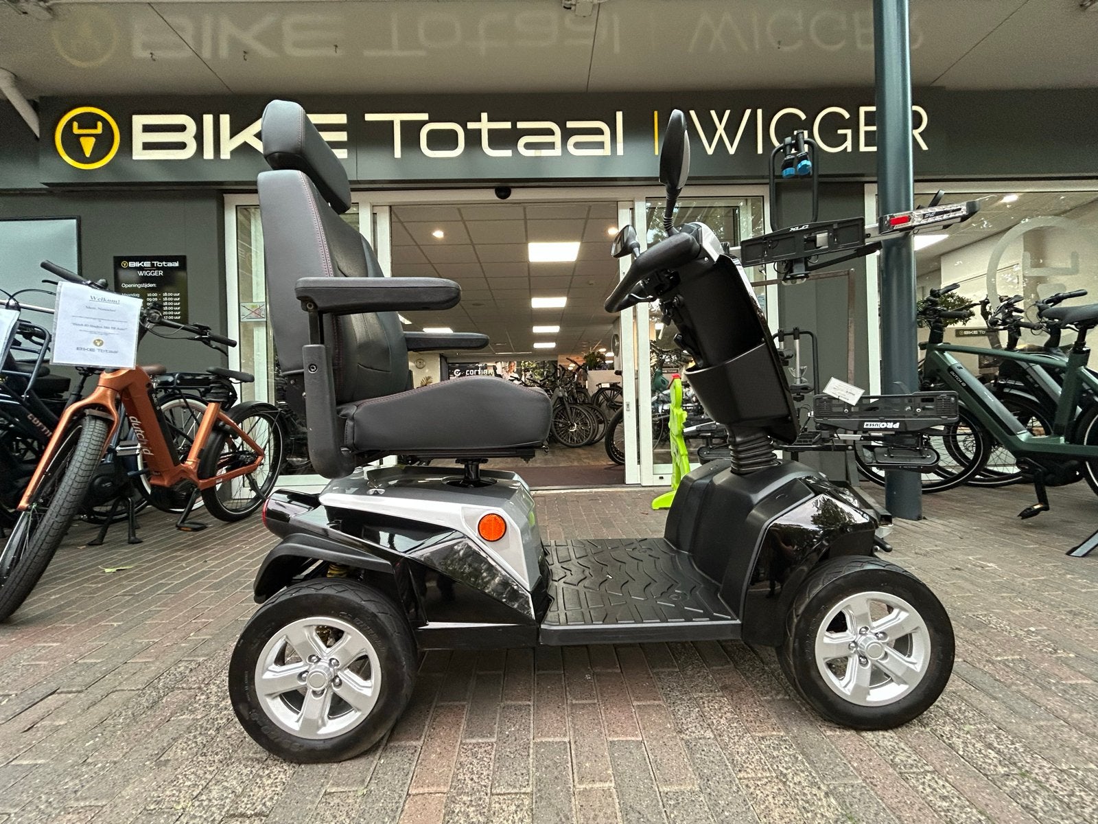 Nieuwstaat Kymco New Maxer scootmobiel 1869 km gereden 2023, Diversen, Kymco, Ophalen of Verzenden, Zo goed als nieuw, 16 km/u of meer