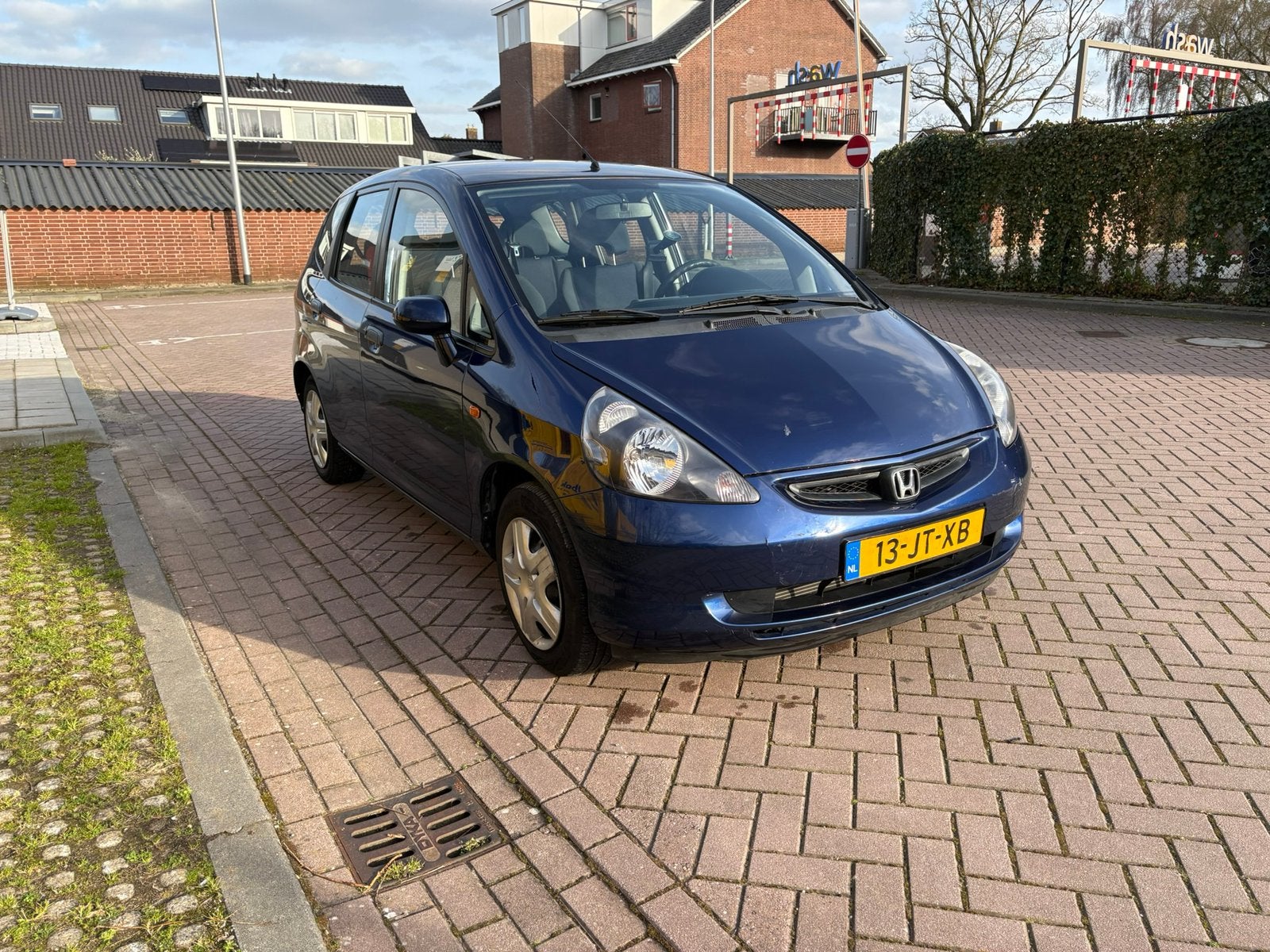 Honda Jazz 1.4 AUT 2002 2de eigenaar, 83 pk, 450 kg, 40 €/maand, 4 cilinders