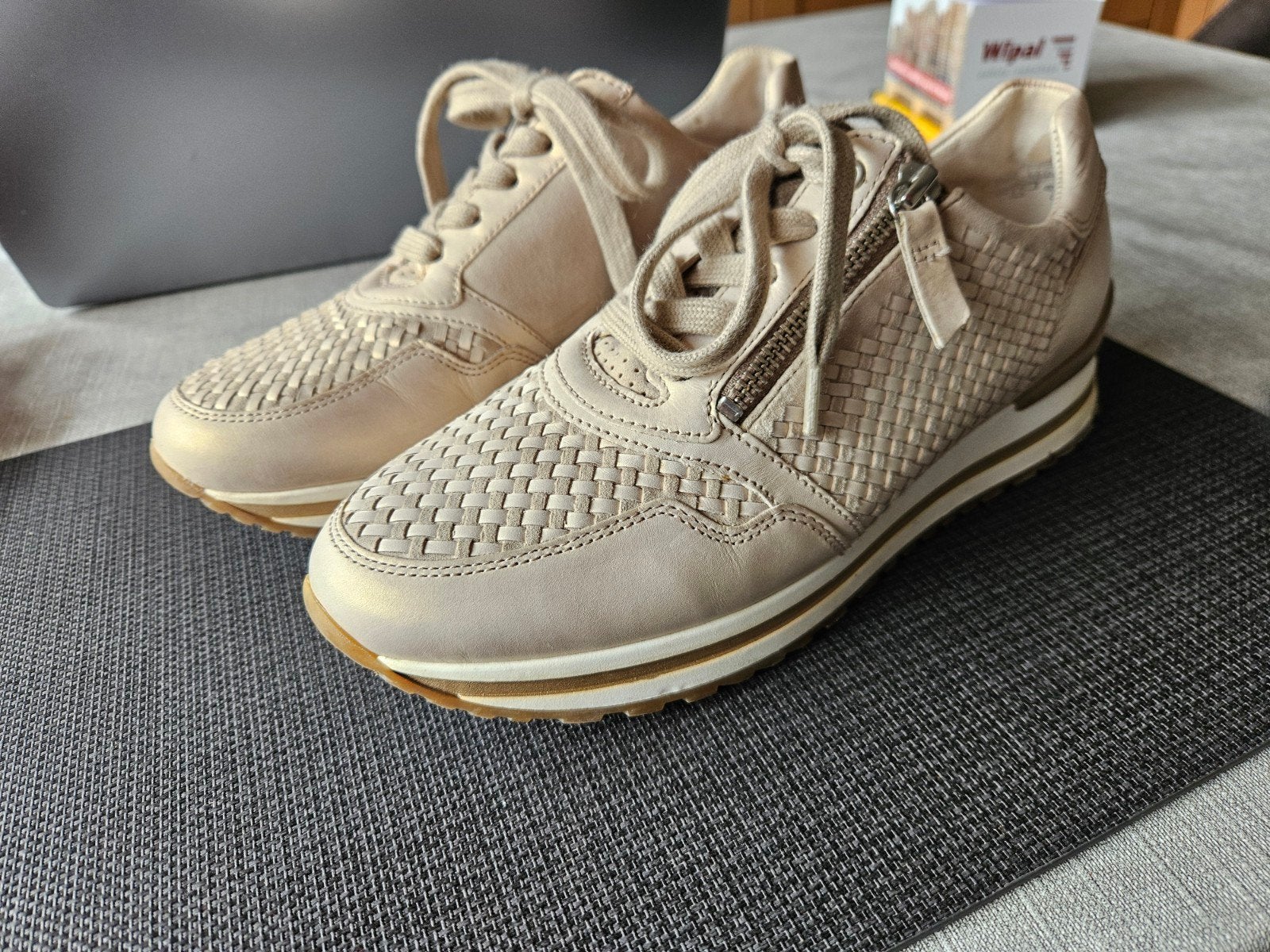 Gabor sneakers maat 5,5 (38,5) breedtemaat H, Beige, Gabor, Ophalen of Verzenden, Sneakers of Gympen