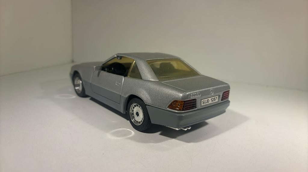 Mercedes benz 500 sl majorette 1.24, Overige merken, Ophalen of Verzenden, A, A