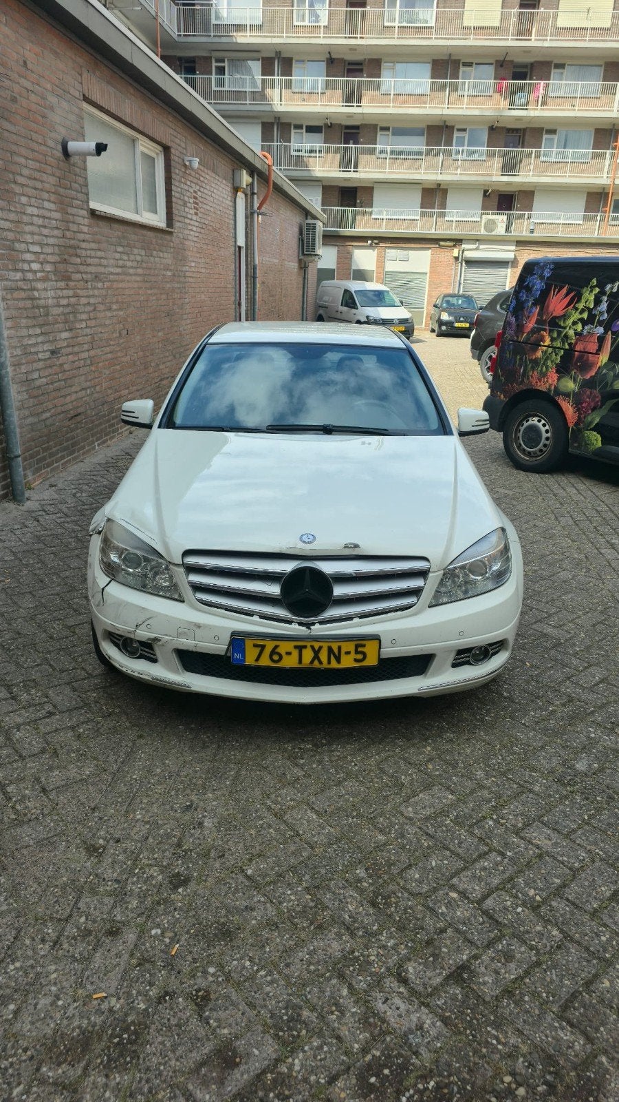 Mercedes-Benz C-Klasse 1.8 C180 CGI Sedan AUT 2010 Wit, Auto's, Mercedes-Benz, Automaat, 745 kg, Achterwielaandrijving, 1800 kg