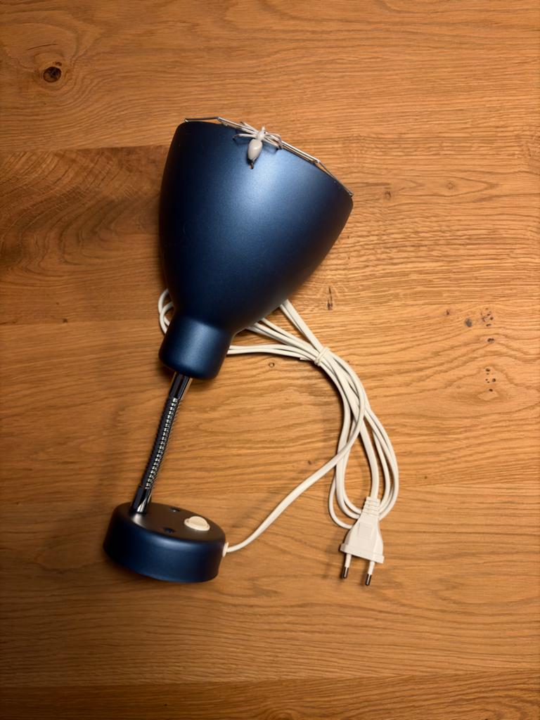 Blauwe wandlamp met spinnenweb design, Huis en Inrichting, Lampen | Wandlampen, Ophalen of Verzenden, Zo goed als nieuw, Metaal
