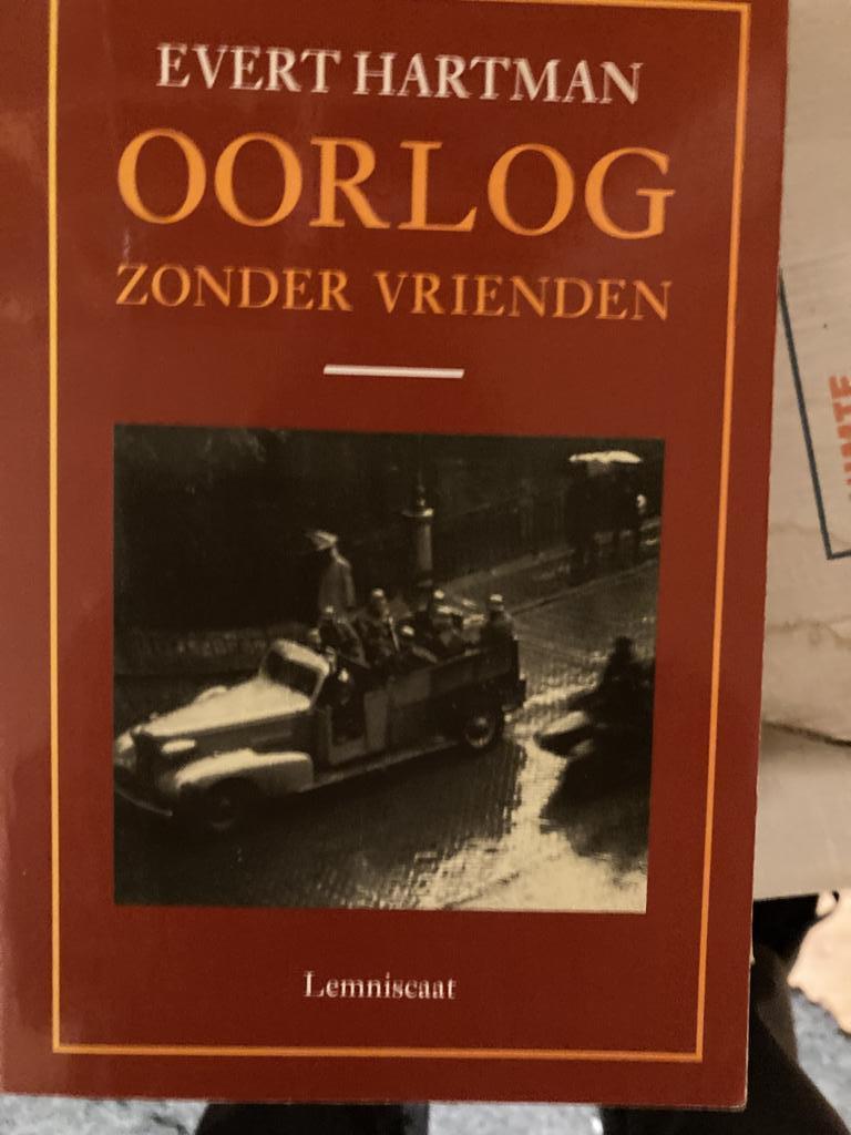 Oorlog zonder vrienden en andere titels Evert Hartman, Boeken, Ophalen of Verzenden, Zo goed als nieuw, Evert Hartman, Fictie