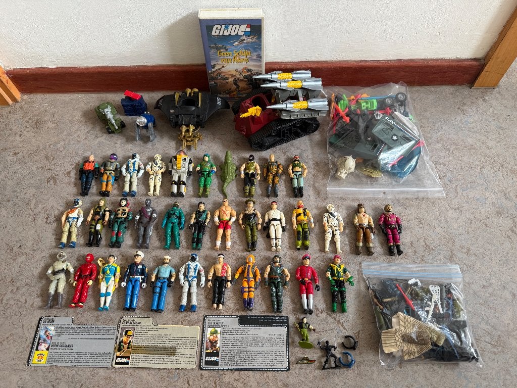Vintage gijoe figuren en accesoires lotje, Kinderen en Baby's, Speelgoed | Actiefiguren, Ophalen of Verzenden, Gebruikt