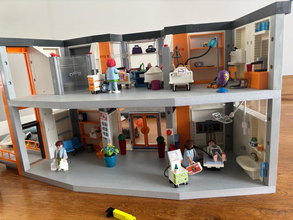 Playmobil 70190 Ziekenhuis met ambulance 6685 en extras, Ophalen of Verzenden, Gebruikt, Complete set