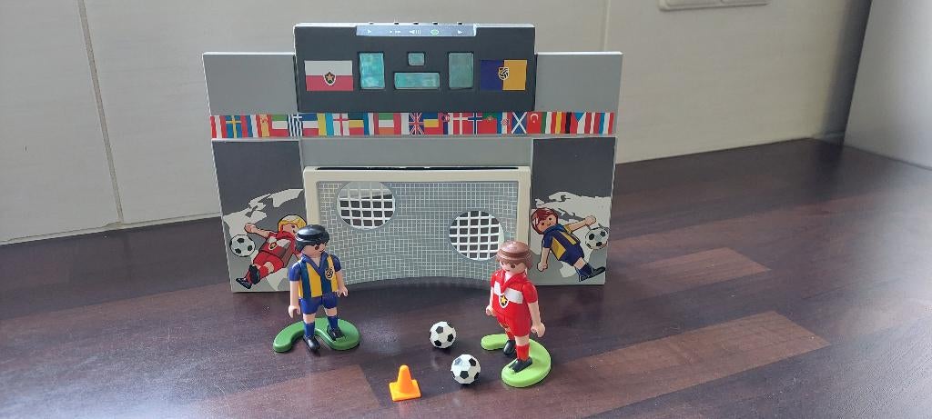 Playmobil Voetbalstation 4726 - voor de voetballiefhebber!, Ophalen of Verzenden, Nieuw