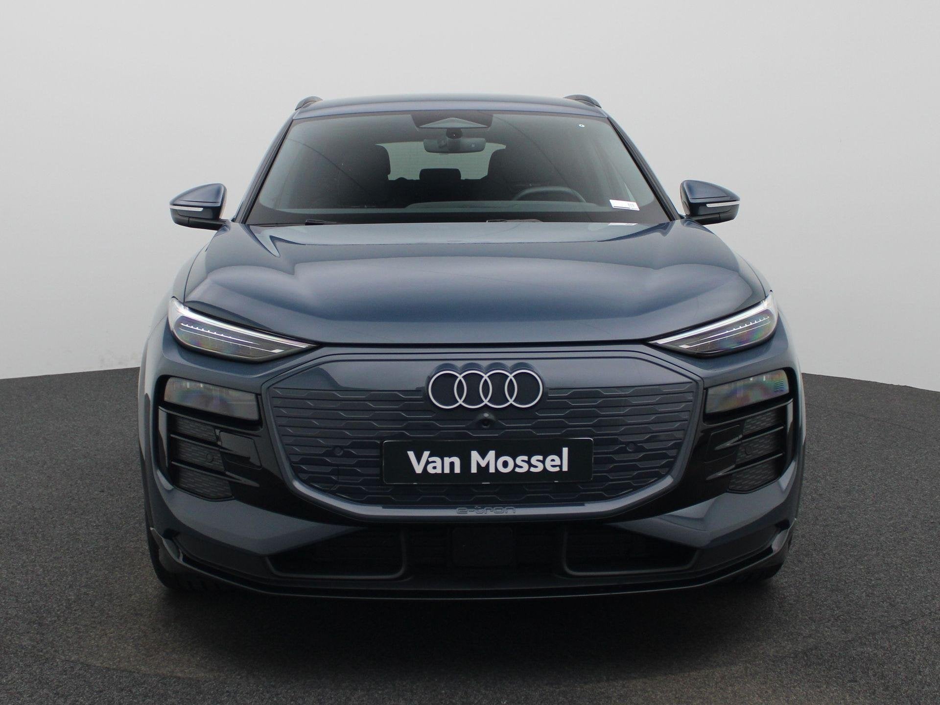 Audi Q6 e-tron edition quattro 100 kWh | SoH 99% |, Auto's, Automaat, 12 maanden, Stof, Gebruikt