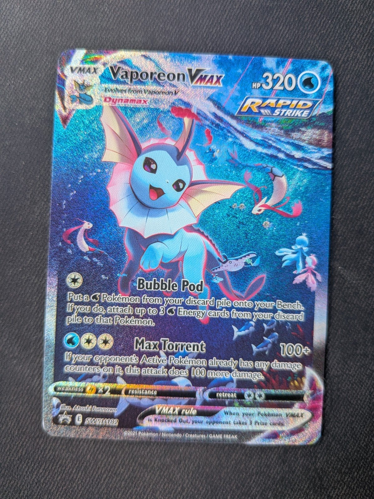 Vaporeon VMAX SWSH182 Full Art Promo Pokémon Kaart, Ophalen of Verzenden, Zo goed als nieuw, Losse kaart, Foil