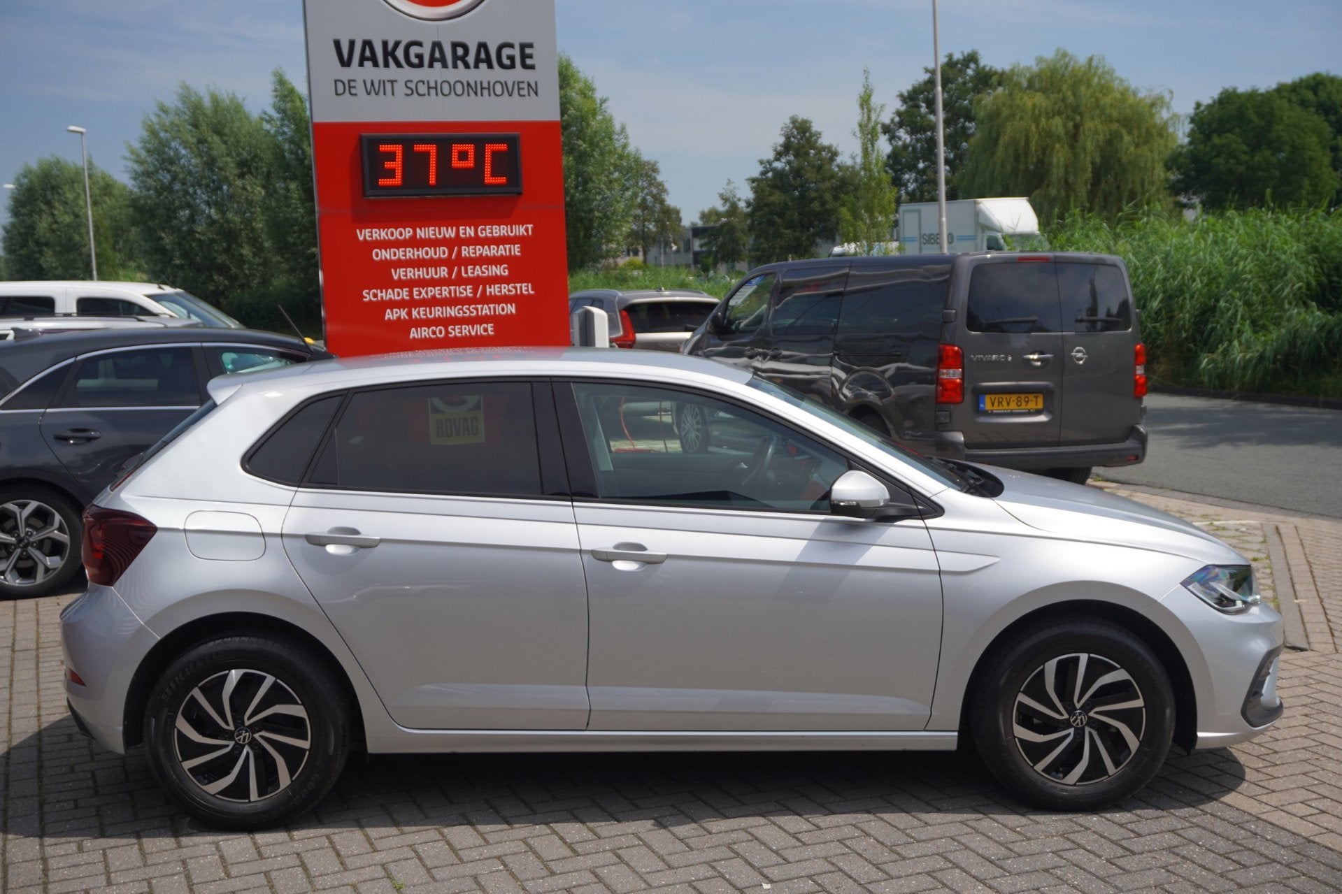 Volkswagen POLO 1.0 TSI Business / Cruise control / Carplay, Voorwielaandrijving, Stof, Gebruikt, 1072 kg