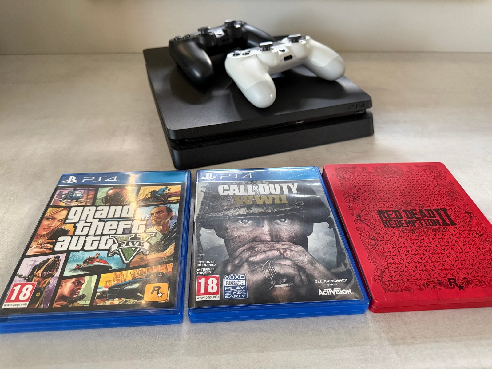 Playstation 4 1TB slim met 2 controllers en 3 topgames, Spelcomputers en Games, Met 2 controllers, Ophalen of Verzenden, 1 TB