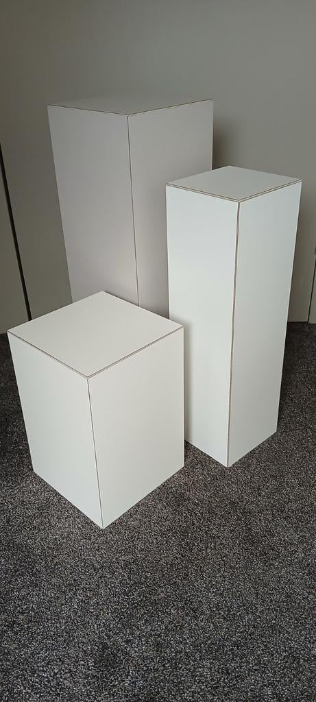 Set of los te koop sokkels overschilderbaar, Ophalen